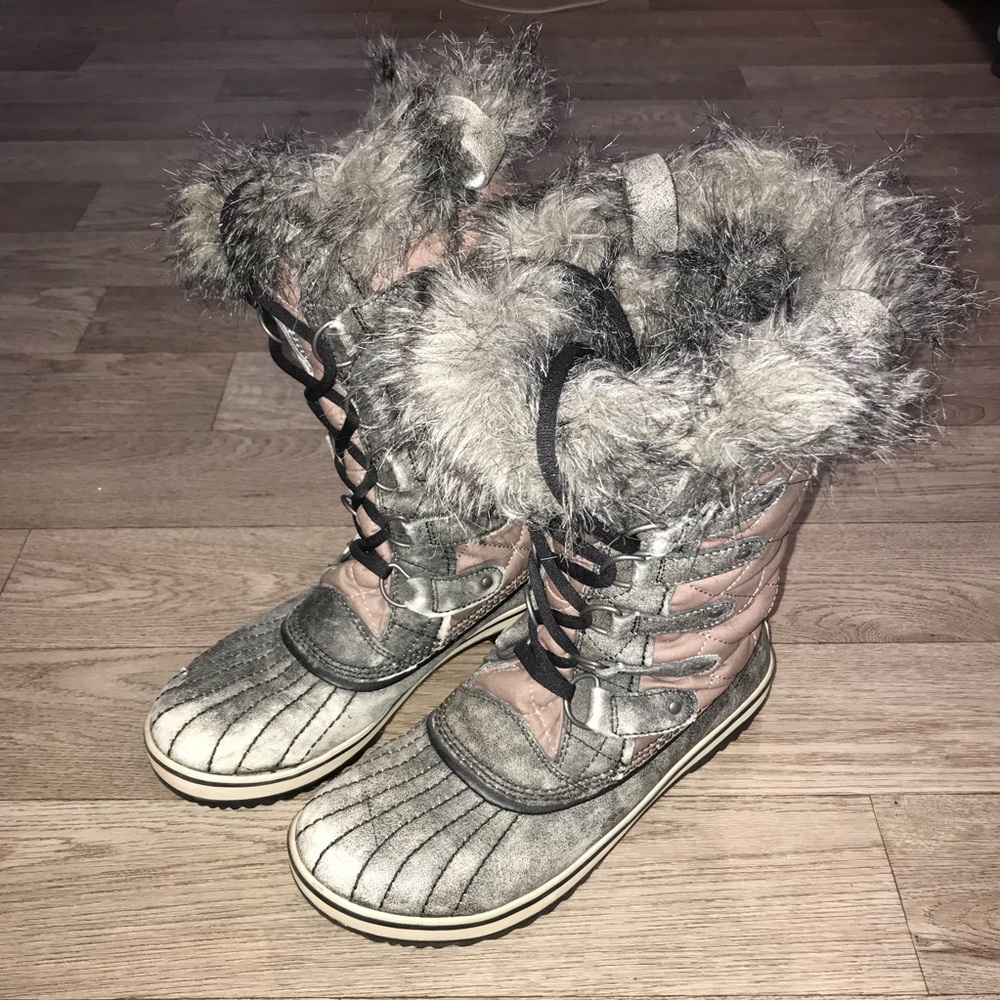 SOREL fuzzy tall winter boot